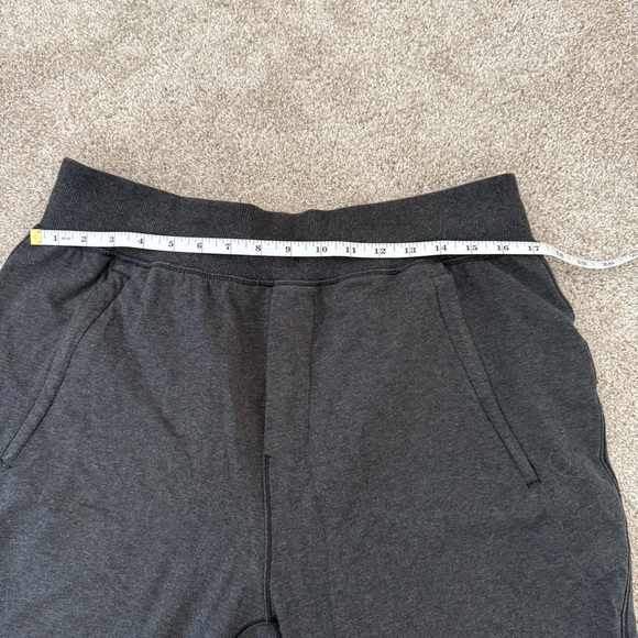 Lululemon Men’s Gray Athletic Cotton Jogger Sweatpants Zip Pockets Size Large - Picture 8 of 11